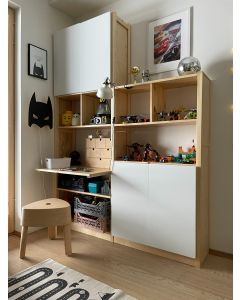 Lundia x Mia, ty&ouml;piste